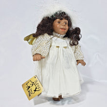 Cargar imagen en el visor de la galería, Muñeca Ángel Afroamericano De Porcelana Vintage
