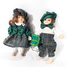 Cargar imagen en el visor de la galería, Antiguas Muñecas De Porcelana Y Trapo Coleccionables
