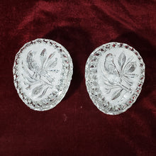 Cargar imagen en el visor de la galería, Antiguo Par Alhajeros Dulceros Cristal Esmerilado Aves
