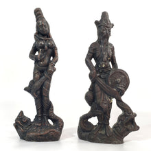 Cargar imagen en el visor de la galería, Par Figuras Antiguas Guerreros Orientales sobre Pez Dragón
