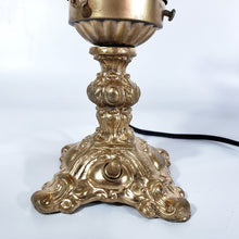 Cargar imagen en el visor de la galería, Lámpara de Mesa Antigua Deco Barroco Metal Vintage Dorada
