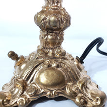 Cargar imagen en el visor de la galería, Lámpara de Mesa Antigua Deco Barroco Metal Vintage Dorada
