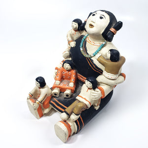 Antigua Escultura Pequeña Mujer Tradicional Hopi Artesanía