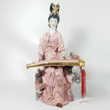 Cargar imagen en el visor de la galería, Antigua Escultura Geisha Porcelana Japonesa Kisaeng Coreana
