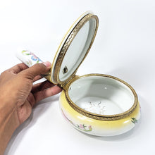 Cargar imagen en el visor de la galería, Antiguo Recolector Migajas Porcelana Silent Butler Vintage
