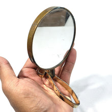 Cargar imagen en el visor de la galería, Antiguo Espejo Portátil Mesa Plegable Bolsillo Vintage 60s
