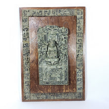 Cargar imagen en el visor de la galería, Artesanía Escultura Relieve Preshipánico Malaquita Vintage
