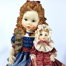 Cargar imagen en el visor de la galería, Figura Niña Victoriana Coleccionable Muñeca Vintage 33 cm
