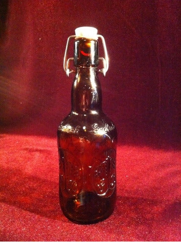 Botella De Cerveza Holandesa Grolsch, sin liquido.