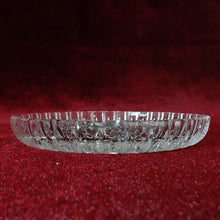 Cargar imagen en el visor de la galería, Bandeja De Cristal Cortado, 14 Cm Diámetro
