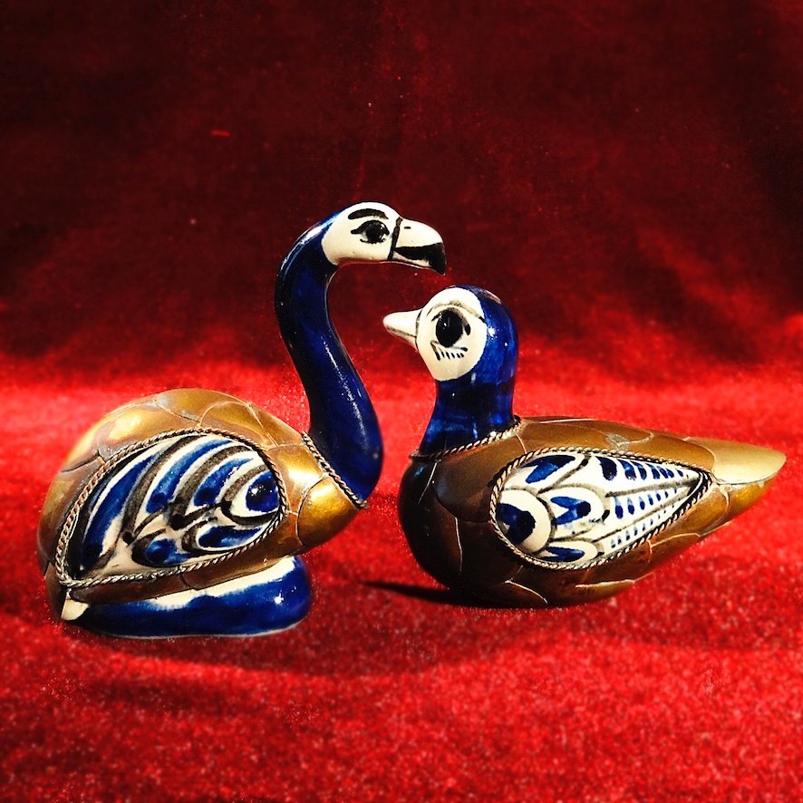 Cisnes De Cerámica Y Metal