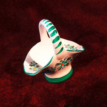 Cargar imagen en el visor de la galería, Mini Canastita De Porcelana
