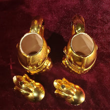 Cargar imagen en el visor de la galería, Tarros Coleccionables Medieval Times 2001, Color Dorado
