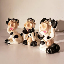 Cargar imagen en el visor de la galería, Juego De 3 Vaquitas Decorativas (simulando Monos Sabios)
