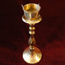 Cargar imagen en el visor de la galería, Candelabro De Bronce Antiguo Para 1 Vela
