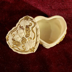 Alhajero Vintage Porcelana Con Querubines, Forma De Corazón