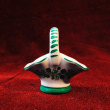 Cargar imagen en el visor de la galería, Mini Canastita De Porcelana

