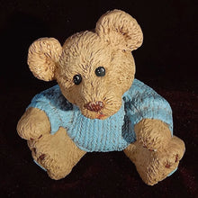 Cargar imagen en el visor de la galería, Osito Colecionable De Cerámica Estilo P. Hillman Enesco
