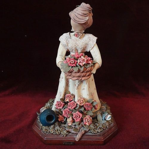 Vista fronta muñeca Gifina Porcelanicron