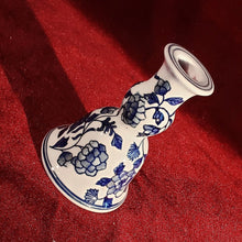 Cargar imagen en el visor de la galería, Antiguo Porta Velas De Porcelana Estilo Asiático
