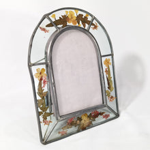 Cargar imagen en el visor de la galería, Antiguo Portarretrato Vintage Vitral Naturaleza Muerta

