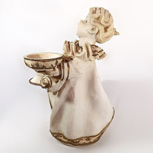 Cargar imagen en el visor de la galería, Escultura Navideña Vintage Porta Cirios Pasta Resina 47 cm
