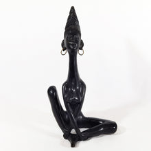 Cargar imagen en el visor de la galería, Antigua Escultura Africana Mujer Madera Tallada Yoga Vintage
