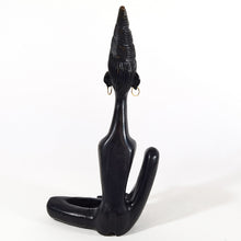 Cargar imagen en el visor de la galería, Antigua Escultura Africana Mujer Madera Tallada Yoga Vintage
