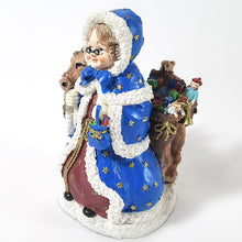 Cargar imagen en el visor de la galería, Figura Navideña Coleccionable Aunt Airie Folklore Francia
