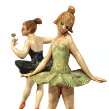 Cargar imagen en el visor de la galería, Antiguo Par Bailarinas Fontanini Depose Italy Vintage 50s
