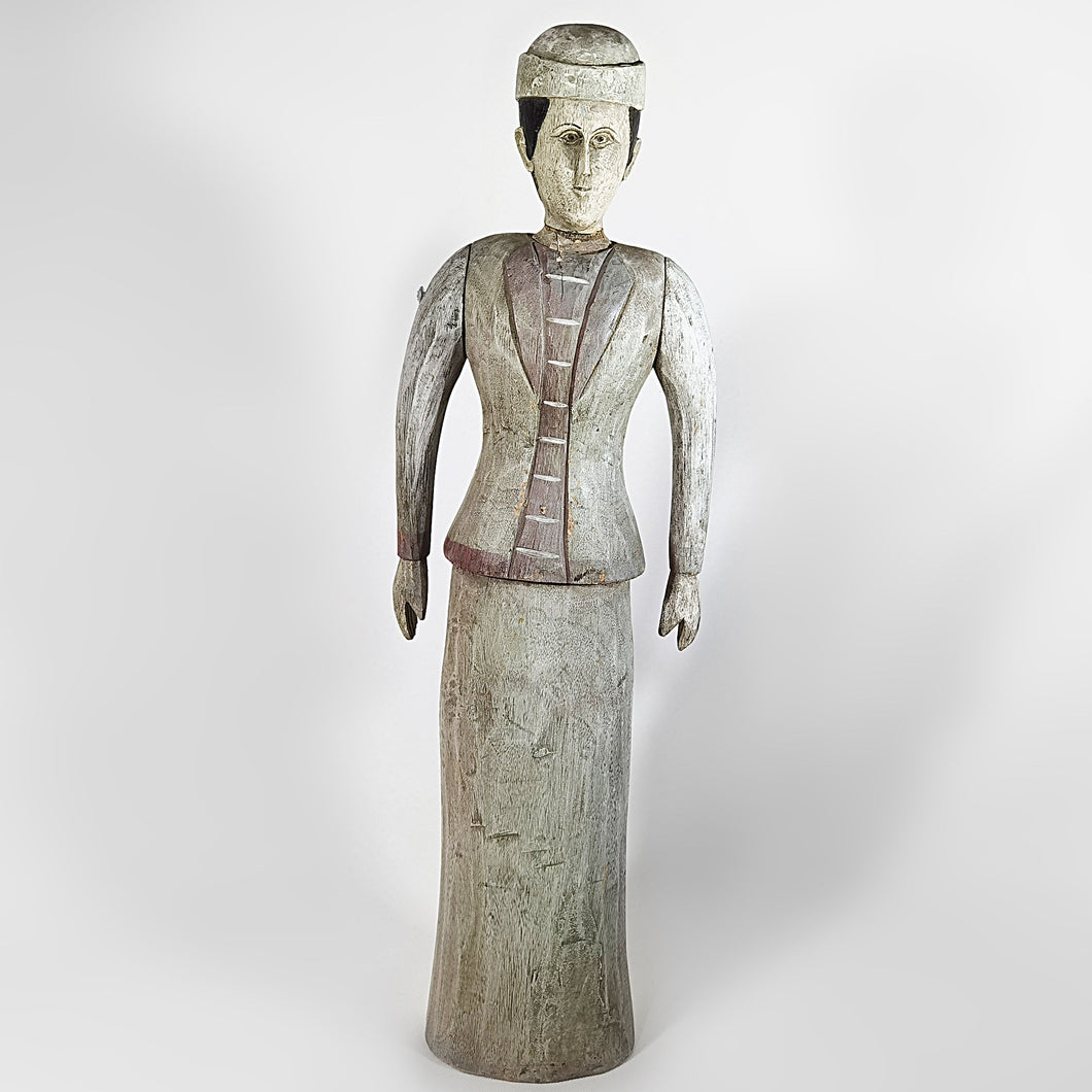 Antigua Estatua Figura Madera Tallada Hombre Tradicional