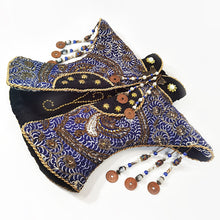 Cargar imagen en el visor de la galería, Antiguo Chaleco Indonesio Batik Decorativo Artesanal Canting
