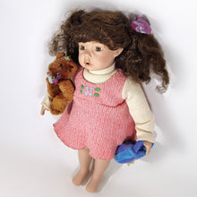 Cargar imagen en el visor de la galería, Antigua Muñeca Porcelana Osito Peluche Vintage Collecionable
