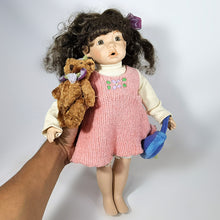 Cargar imagen en el visor de la galería, Antigua Muñeca Porcelana Osito Peluche Vintage Collecionable
