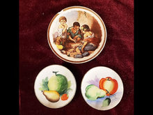 Cargar y reproducir el video en el visor de la galería, Kit Platos Decorativos De Porcelana Antiguos, Murillo
