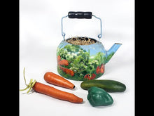 Cargar y reproducir el video en el visor de la galería, Tetera Decorativa Antigua Pintada Óleo Cosecha y Vegetales
